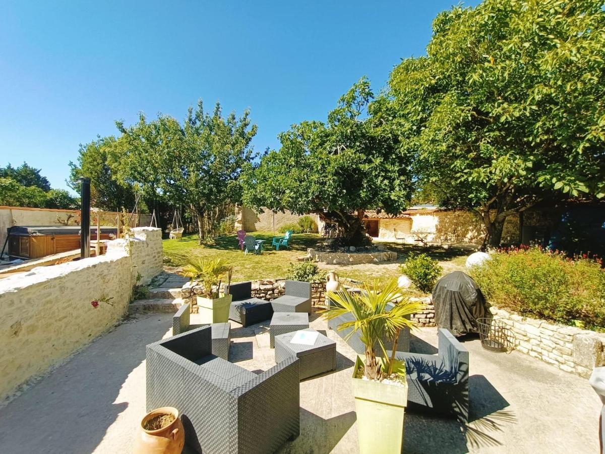 Gite 3 Etoiles Avec Spa, 2 Chambres Le Logis De Pearl Salles-sur-Mer Εξωτερικό φωτογραφία