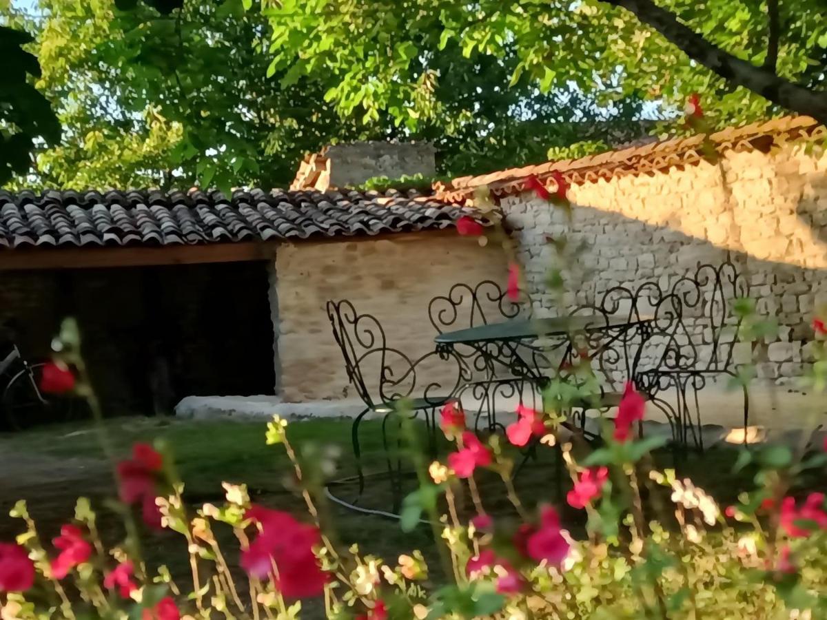 Gite 3 Etoiles Avec Spa, 2 Chambres Le Logis De Pearl Salles-sur-Mer Εξωτερικό φωτογραφία