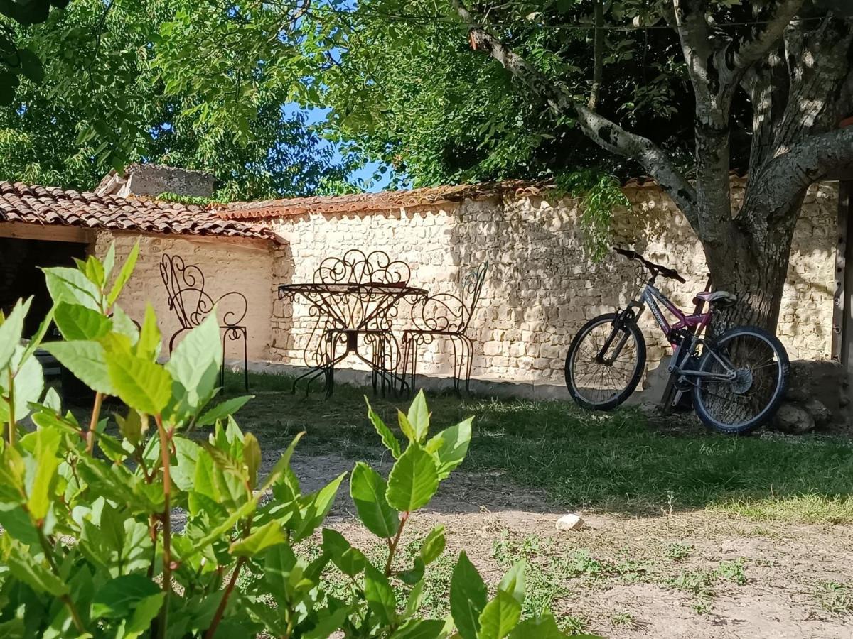 Gite 3 Etoiles Avec Spa, 2 Chambres Le Logis De Pearl Salles-sur-Mer Εξωτερικό φωτογραφία